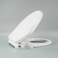 Siège de bidet à eau ambiant durable et antibactérien, allongé, avec fonction lavage arrière et hygiène féminine, couvercle à fermeture douce, pour l'amélioration de la salle de bain
