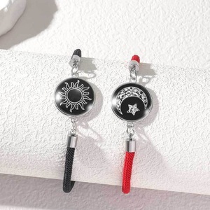 Bracciale per Coppie Suxuan Jewelry in Acciaio Inossidabile con Doppio Sole e Luna, Luminescente al Buio, Bracciale per San Valentino per Uomini e Donne - Product Image 6