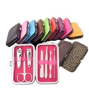 2026 <span class=keywords><strong>Set</strong></span> Manikur Pedikur 7pcs Baru untuk Anak Perempuan, Pemotong Kuku Stainless Steel, Peralatan Perawatan Kuku Pribadi dengan Kotak Perjalanan - Product Image 1