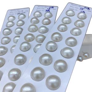 Perles de nacre blanches 15 mm, micro-défauts, 20 pièces par paquet, perles en vrac - Product Image 5