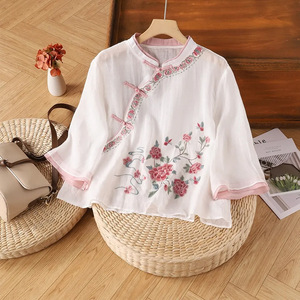 Damen Retro Literarischer Stil Dreiviertelärmel-Oberteil Frühling Sommer Ethnischer Stil Bestickter Schräg-Revers-Knopfverschluss - Product Image 1