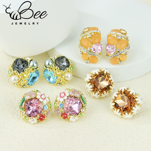 Fashion Multicolor Natural Diamond Gemstone <b>Stud</b> <b>Earrings</b> Irregular Cute Pink Purple <b>Crystal</b> Posting <b>Earrings</b> for Wholesale - Product Image 2