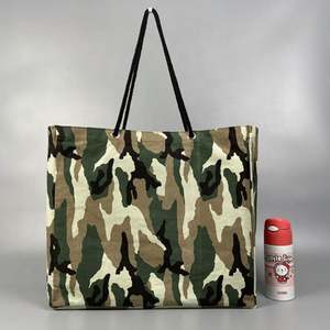 Sac en coton avec logo de couleur Sac à provisions en plastique avec motif camouflage et poignée en corde de coton - Product Image 6