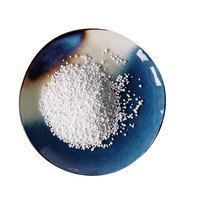 Prix de gros d'usine de qualité alimentaire Cacl2 blanc flocon de chlorure de calcium 25kg déshumidificateur déshydratant pour l'industrie pétrolière et gazière
