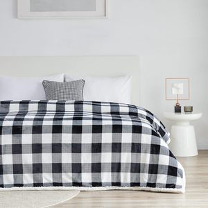 Fábrica personalizada Simple cálido suave Sherpa <span class=keywords><strong>Plaid</strong></span> rayas sofá cama cubierta Navidad impreso portátil dormir polar Manta-Doble - Product Image 3