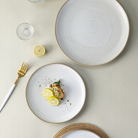 Assiettes en céramique mate fabriquées à la main au four YAYU, en porcelaine, en gros, pour restaurants, banquets, traiteurs, OEM personnalisé