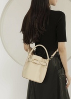 Nouvelle arrivée 5A Authentique sac seau de créateur en cuir de grain supérieur Sac à bandoulière pour les femmes de luxe