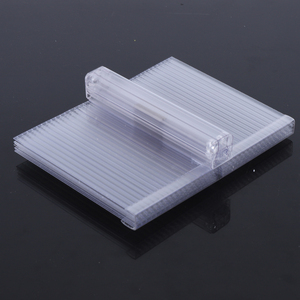 <span class=keywords><strong>Plaque</strong></span> de <span class=keywords><strong>polycarbonate</strong></span> <span class=keywords><strong>alvéolaire</strong></span> industrielle transparente multi-parois 8mm 10mm 12mm à double crochet en U <span class=keywords><strong>pour</strong></span> <span class=keywords><strong>serre</strong></span> - Product Image 2