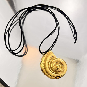 Colar de Pingente Geométrico em Aço Inoxidável para Mulheres e Homens, Colar Ajustável com Corda Preta, Joias Estilo Oceano (NL1012) - Product Image 4