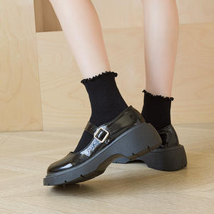 लोकप्रियता फैंसी क्यूफ डिजाइन महिलाओं के लिए प्यारा रफ़ल टखने के मोजे पसीने को अवशोषित करने वाले ठोस रंग कपास सफेद रफ़ल मोजे - Product Image 2