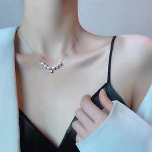 Chaîne de pull 45 cm en argent S925 avec pendentif en forme de fleur de perle d'eau douce Aurora de qualité 5A, 5-6 mm, blanc, vente en gros Luoluotong - Product Image 4