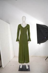 Vestido Maxi Verde de Punto Acanalado con Cuello en V Profundo, Manga Acampanada, Botones Delanteros, Ajustado, Manga Larga, Elegante para Fiesta de Otoño - Product Image 6