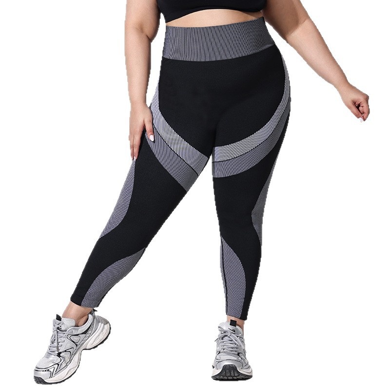 Plus Size Breathable High-Waisted Color-Block Yoga Pants Women Slim-Fit Butt-Lifting Seamless Full-Length Striped Nylon Spandex