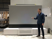 Projecteur laser UST Aetherion Max 4K RGB avec Smart TV intégrée, écran électrique ALR CBSP de 100/120 pouces 16:9 à déplacement au sol
