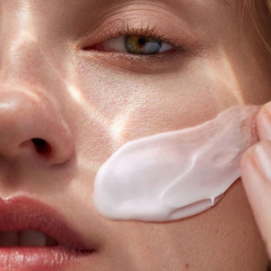 Crème de jour anti-âge, anti-rides, hydratante pour le soin de la peau du visage, au rétinol et au collagène, avec logo personnalisé OEM - Product Image 3