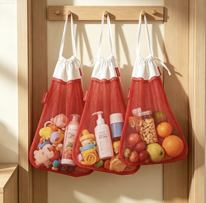 Chaussettes de Noël en peluche rouge et blanche pour cheminée, en promotion, pour décorations de Noël - Product Image 3