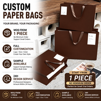Sac en papier d'art de luxe avec poignée intégrée, surface sans pli, sur mesure, pour emballage de marque de mode haut de gamme, MOQ 1 pièce