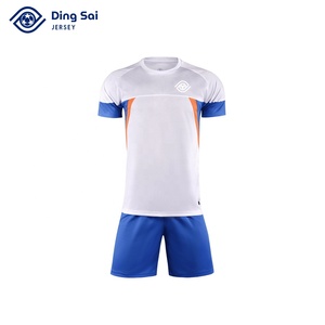 Ensemble de survêtement de football polyvalent pour hommes et enfants, personnalisable, vente en gros usine 25-26 - Product Image 1