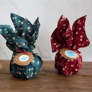 Tissu d'emballage en coton japonais traditionnel personnalisé en usine, motif <span class=keywords><strong>Wafu</strong></span> écologique, imperméable, certifié Oeko-Tex, emballage cadeau - Product Image 1