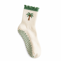 Chaussettes de Pilates personnalisées à volants pour femmes, brodées, antidérapantes et respirantes