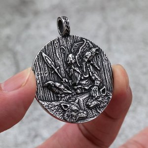 Colgante Unisex Vintage de Acero Inoxidable, Collar con Doble Cara de Dios Vikingo Odín, Joyería con Temática Animal para Regalo - Product Image 3