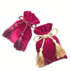 Pochette en velours doux pour bijoux, cadeaux de mariage, avec cordon de serrage, sac de maquillage tendance avec impression de logo - Product Image 5