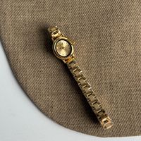 IEKE Nouvelle montre d'été écologique à cadran mini en quartz vert menthe fraîche pour femme, vente en gros d'usine, commerce extérieur, diffusion en direct