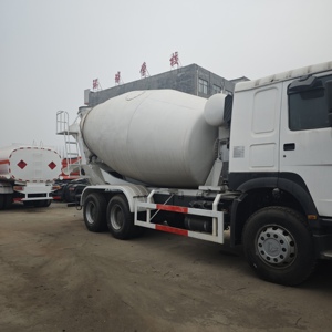 Truk <span class=keywords><strong>Mixer</strong></span> Beton Sinotruck Baru 8m3 10m3 Sinotruk 12CBM 6X4 10 Roda 371HP Truk <span class=keywords><strong>Mixer</strong></span> Beton - Product Image 2