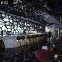 Bar à vendre : Comptoir de bar exclusif, moderne, commercial, de luxe, en forme de bateau, pour discothèque, lounge, cocktail, hôtel, toit ouvert, usage maritime