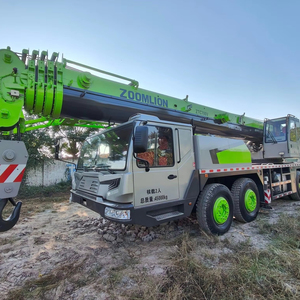 Camión con Grúa Zoomlion de 70 Toneladas Usado, Económico, Aprobado por la EPA para Proyectos de Construcción - Product Image 1