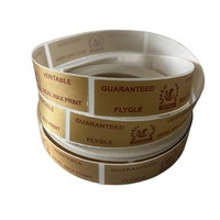 Étiquette autocollante vierge en tissu satiné autocollant imperméable à l'eau de taille personnalisée pour vêtement