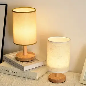 Lampe de table décorative nordique en bois massif chambre à coucher étude de chevet veilleuse LED économie d'énergie enfichable