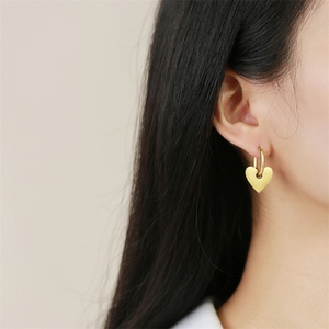 Pendientes Sencillos con Forma de Corazón, Acero Inoxidable, Personalizados, Aros de Moda - Product Image 5