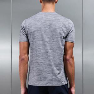 Fournisseur OEM Vêtements de sport de plein air surdimensionnés Vêtements de sport doux LOGO et tissu personnalisés Évacuation de l'humidité T-shirt pour homme - Product Image 3