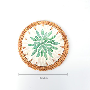 Handmade <b>Round</b> Seashell Coasters With Flower Pattern Bohemian Style Heat Insulating <b>Mats</b> For <b>Table</b> Decor 16cm 18cm 20cm - Product Image 5