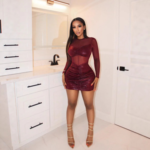 H8174-Abito Mini Sexy in Rete Trasparente a <span class=keywords><strong>Maniche</strong></span> <span class=keywords><strong>Lunghe</strong></span> con Patchwork, Aderente, <span class=keywords><strong>Rosso</strong></span>, a Vita Alta e Collo Tondo per Donne - Product Image 4