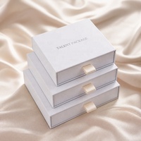 Boîte cadeau haut de gamme en papier avec pelliculage mat, type tiroir portable, avec insert en mousse pour bracelet, cadeau d'anniversaire