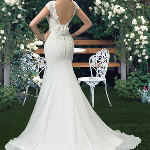 ชุดแต่งงาน S1287Q 2025 รุ่นใหม่ ทรงยาว เอวกลาง ดีไซน์สวยหรู แขนกุด โชว์หลังบางเบา สไตล์เทพนิยาย - Product Image 2