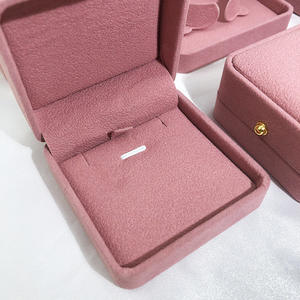 Boîte d'emballage de <span class=keywords><strong>bijoux</strong></span> rectangulaire en papier <span class=keywords><strong>origami</strong></span> multicolore à coins arrondis avec bouton doré 007 - Product Image 1