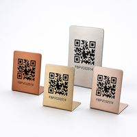Placa de Identificación Personalizable con Código QR, Multicolor, Industrial, Duradera, Resistente al Óxido, de Aluminio y Acero Inoxidable, con Base en Forma de L