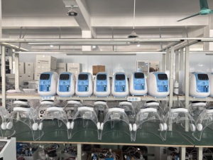 Dual Use Of <b>Spray</b> Gun Rejuvenating Hydration Anti Aging Protection skin Science Technology Gentle Soothing <b>Moisture</b> - Product Image 4