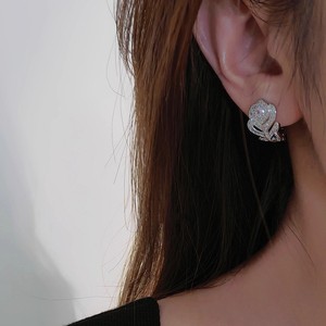 Eleganti orecchini a forma di rosa per donna, gioielli chic con zirconi scintillanti - Product Image 4