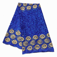 Tissu en dentelle filet 100 % polyester brodé africain prêt à expédier avec pierres/diamants, robes de mariée de luxe écologiques