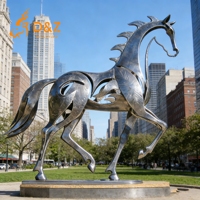 Grande statue de cheval en métal de D&Z Art Group, sculpture de cheval abstraite géométrique moderne en acier inoxydable pour jardin extérieur, parc