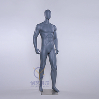 Maniquí masculino de fibra de vidrio para atletismo (sprint) y exhibición de joyería con pose de bádminton, cuerpo completo y músculos en relieve