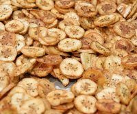 Plantainchips voor snackvoedsel groothandel private label zoute knapperige plantainschijfjes bulk voor retail export Latijns-Amerika