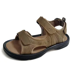 2023 Nieuwe High Fashion Custom Sandalen Met Logo Luxe Lederen Sandaal Voor Mannelijke Bruine Klassieke Ontwerpen Platte Casual Sandalen Mannen