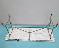 Table pliante d'extérieur en polypropylène épaissi, design simple, cadre métallique portable, mobilier d'extérieur pour repas et présentation