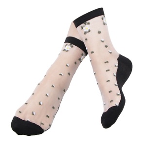 2023 Trung Quốc số lượng lớn Bán buôn giá rẻ mùa hè Phụ Nữ Vớ lụa với mô hình hoa - Product Image 4