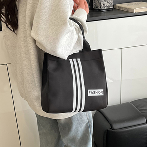 Tas tangan wanita mewah mode baru 2026 dompet kapasitas besar gaya Jepang dengan penutup ritsleting dekorasi huruf dan rantai tunggal - Product Image 2